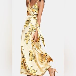 Yellow Floral Flowey Hutch Dress worn exclusively by Heather Morris